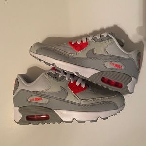 Nike Grey/Pink Air Max